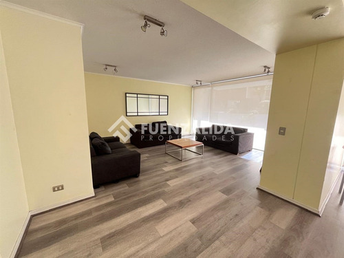 Duplex En Venta De 2 Dorm. En Ñuñoa