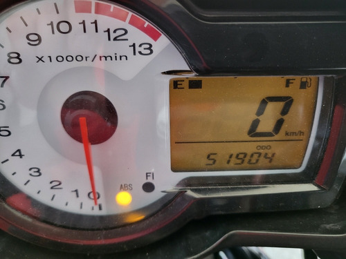 Imagen 8 de 19 de Versys 650 $ 4.760.000.- Exclente Recibo Inferior Tuamoto