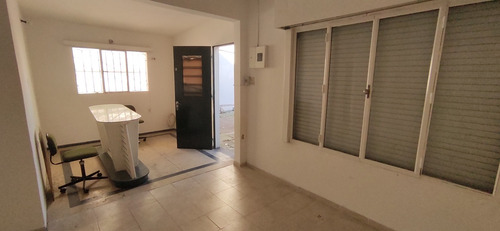 Imagen 1 de 14 de Alquiler Casa O Local Comercial Tres Cruces