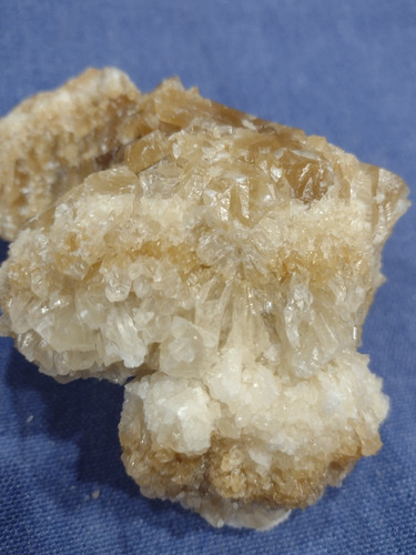 Piedra Natural Calcita Miel( 483.2 Grs, 13 Cm)