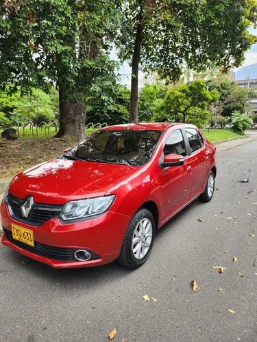 Renault Logan 1.6 Privilege / Intens