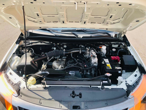 Imagen 12 de 13 de Mitsubishi L200 2018 2.4 Cabina Doble 4x2 Mt