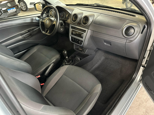 Volkswagen Saveiro 1.6 Robust Cab. Simples Total Flex 2p