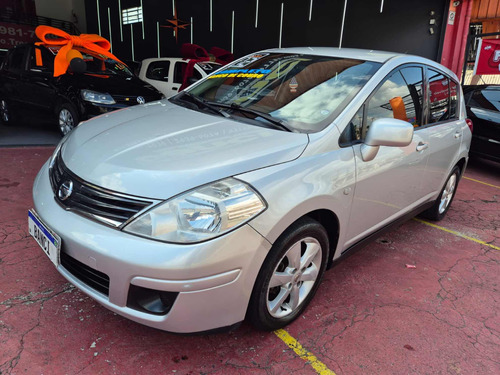 Nissan Tiida 1.8 S Flex 5p