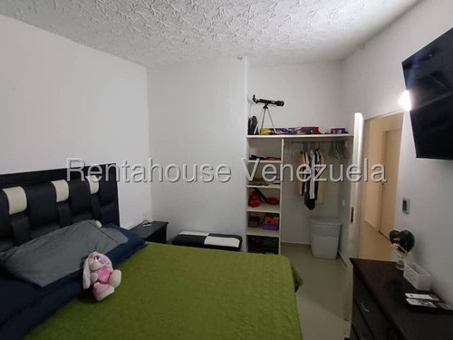 Casa En Venta Urb Residencias Palo Negro Maracay 25-13346 Apd