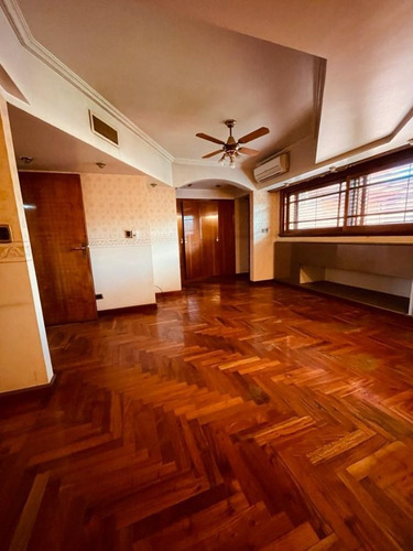Imagen 13 de 30 de Excelente Casa Con Piscina En Venta - Lomas De Zamora