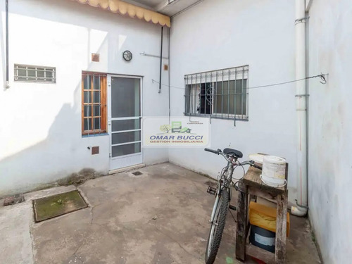 Ph De 4 Ambientes Con Cochera Cubierta Y Patio En Villa Ballester