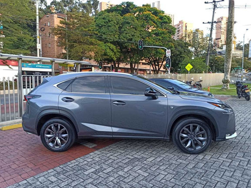 Lexus Nx 200t At 2.0t 2015