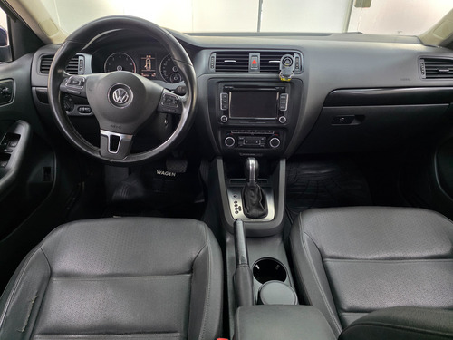 Volkswagen Vento 2.5 Luxury Tiptronic 170cv