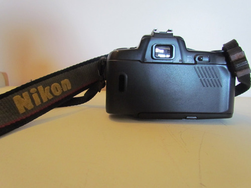 Camara Nikon N 6006