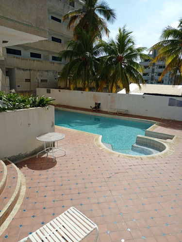 Apartamento Frente A Embarcadero Y Playa