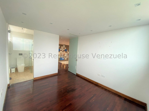 Imagen 23 de 29 de Pent House Triplex En Venta En Lomas Del Sol.
