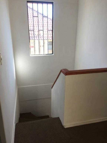 Imagen 17 de 23 de Comoda Casa, Seguridad Frente A Linda Plaza