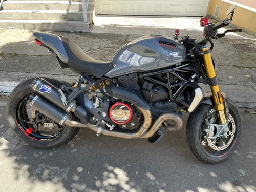 Ducati Monster 1200s