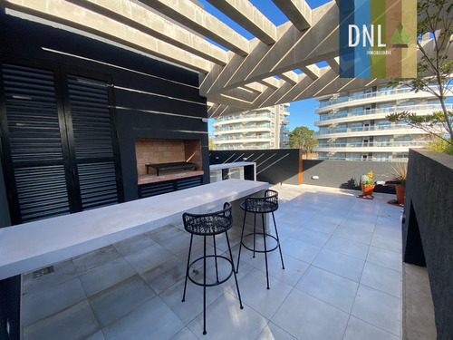 Departamento De Categoria Con Terraza Privada, Jacuzzi, Parilla Y Piscina En El Complejo! A Metros De Bunge E Intermedanos
