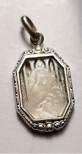 Medalla O Colgante En Platino Y Nacar  Virgen Con Niño . 