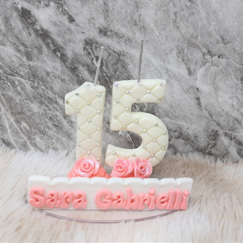 Imagem 4 de 4 de Vela Topo De Bolo Em Biscuit 15 Anos Branco, Rosa