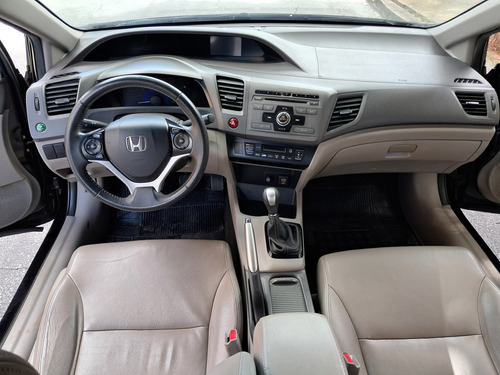 Honda Civic 1.8 Lxl Flex 4p