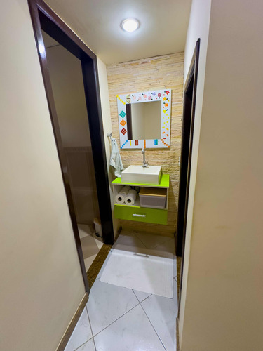 Casa Moderna Com 4 Suítes E Painel Solar Em Vargem Grande