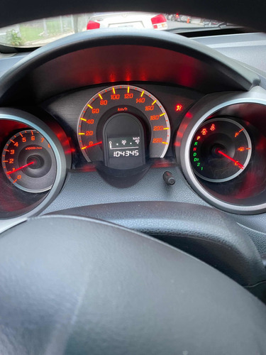 Imagen 5 de 8 de Honda Fit 2010 1.4 Lx At