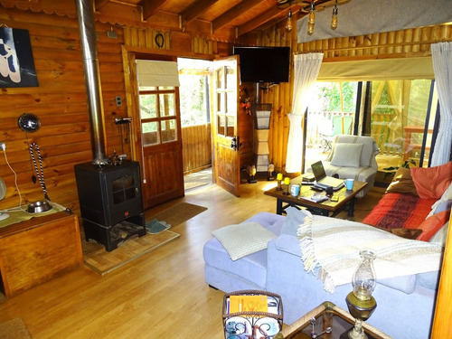 Parcela 5000 Mt2 Chancoyan Bajo, 2 Casas $ 155.000.000.-.