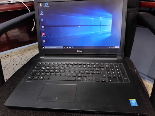 Dell Latitude 3560 ( Pequeño Detalle) 