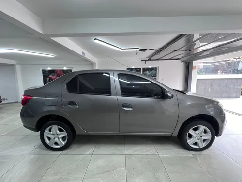 Renault Logan At 2023