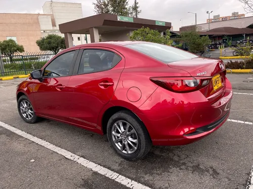 Mazda 2 1.5 Touring Sedan