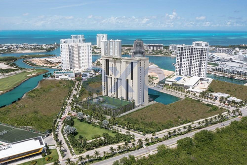 Se Vende Departamento Pre-venta (12/2025) En Piso 14 De Condominio Con Vistas A Uno De Los Canales En Puerto Cancún.