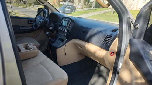 Imagen 16 de 19 de Hyundai H1 2012 2.5 Premium 1 170cv Mt