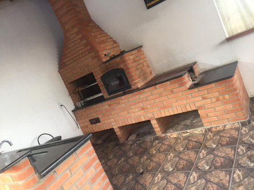 Imagem 5 de 10 de Linda Chácara Próximo Á Represa De Itupararanga Cód 430