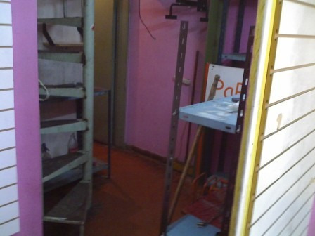 Imagen 4 de 9 de En Alquiler En Caseros Centro Local Con Baño De 25 M2 Mas Entre Piso De 23m2 Varios Destinos F: 3016