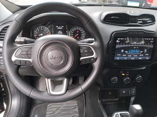Jeep Renegade 1.8 Flex Aut. 5p