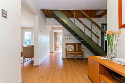 Imagen 15 de 30 de Casa En Venta De 4 Dorm. En Las Condes