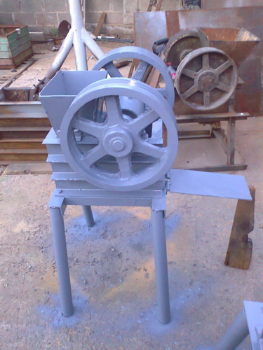 Imagen 6 de 9 de Quebradora De Quijadas 4x7 Con Motor 3hp Trifasico!!!!