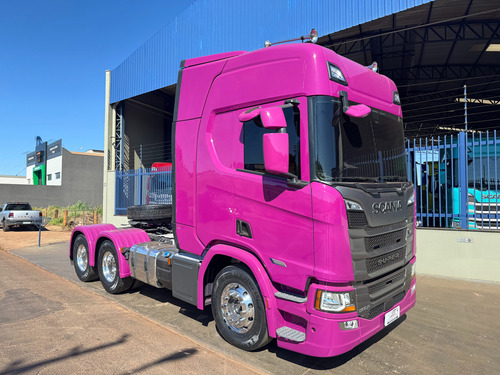 Scania R 560 Super 6x4 Ano:2024/com Apenas 70.000 Km.
