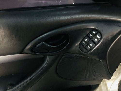 Imagem 8 de 8 de Ford Focus 2.0 2007/2008