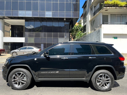 Imagen 3 de 14 de Jeep Grand Cherokee 2021