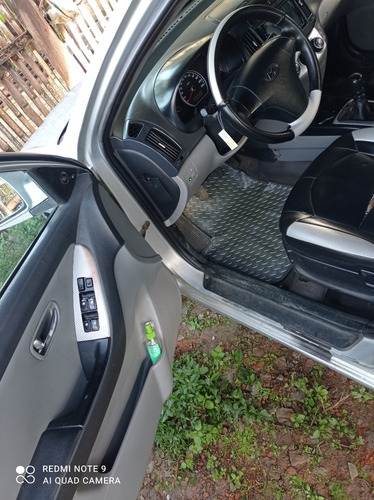 Vendo Auto Hyundai Elantra 2010