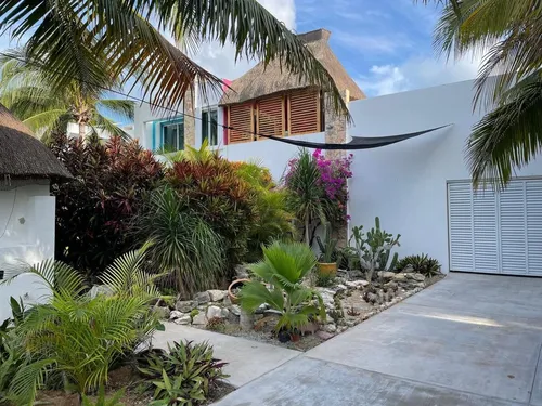 Casa En Venta En Telchac Puerto, Yucatan.
