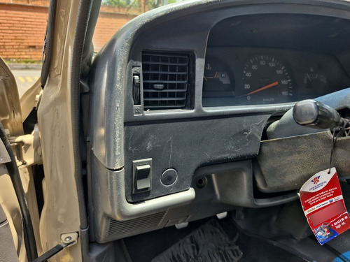 Toyota Hilix 2.4 Mt Estacas 4x2 1998