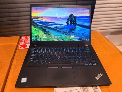 Lenovo Thinkpad T490s I7-8665u 16gb 512gb 14 Fhd W11 Office Negro (Usado)