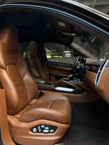 Porsche Cayenne Coupe Turbo S e hybrid