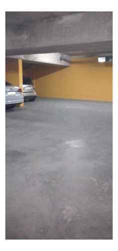 Imagen 6 de 7 de Cochera En Edificio De Categoria