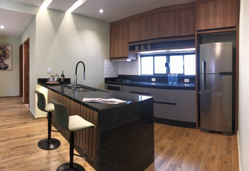 Vendo Casa Amoblada Con Piscina En El Barrio Kennedy: 3 Habitaciones Y 3 Baños
