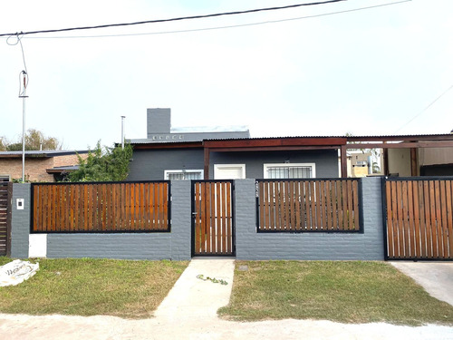 Casa 2 Dormitorios Con Pileta - Roldan - Tierra De Sueños 2