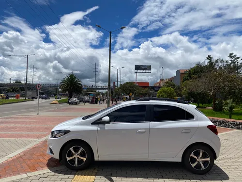 Chevrolet Onix 1.4 Ltz 5 p