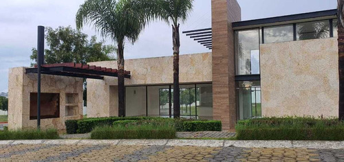 En Venta 2 Lotes En Lomas De Angelópolis, San Andrés Cholula, Puebla.
