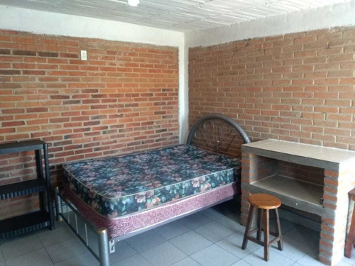 Imagen 6 de 16 de Edificio En Venta Con 14 Habitaciones Amuebladas. La Magdalena Ocotitlan.
