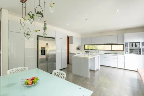 Casa En Arriendo/venta En El Tejar. Cod A13210